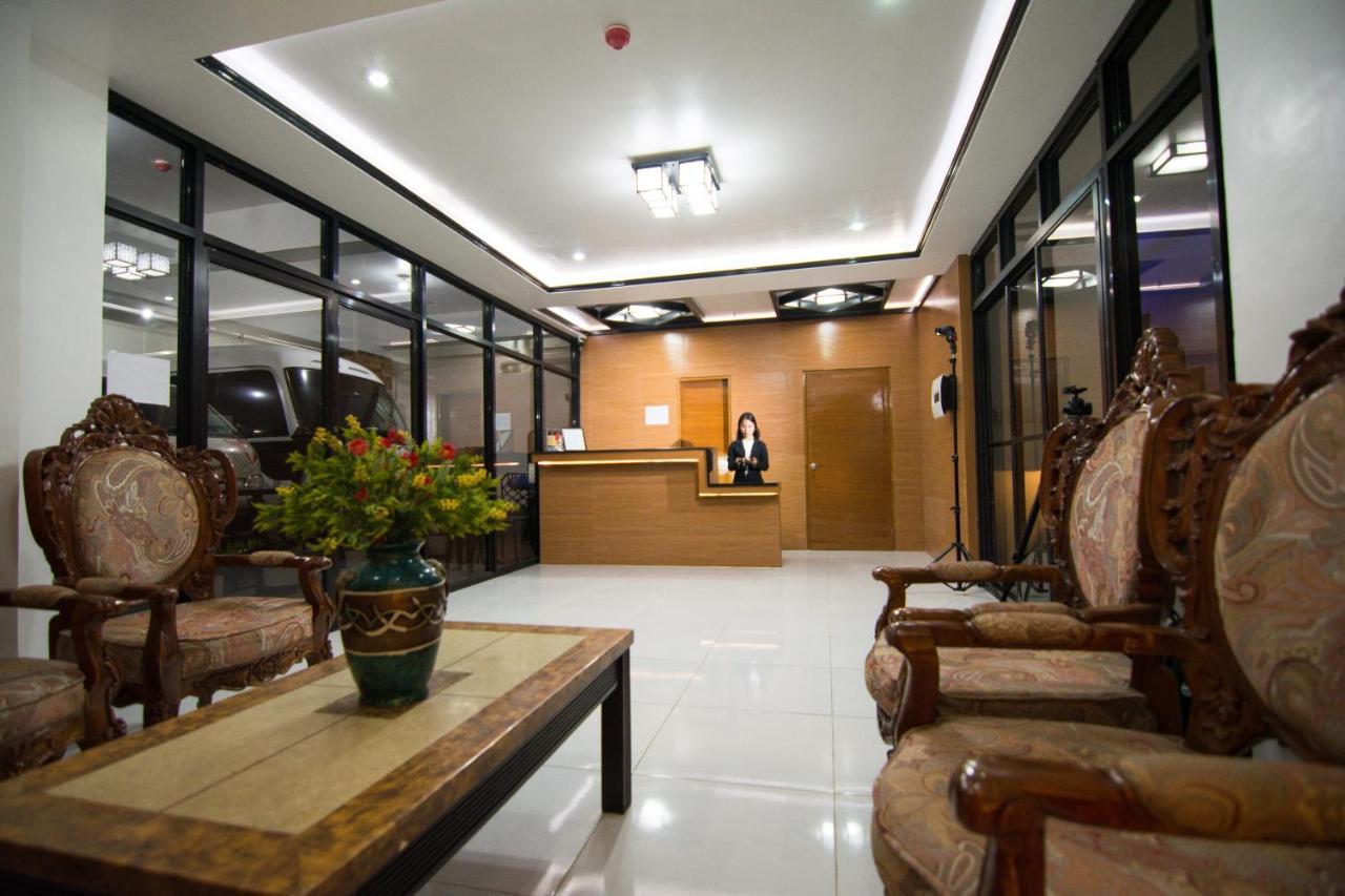 Diamond Hotel And Resto Катарман Екстериор снимка