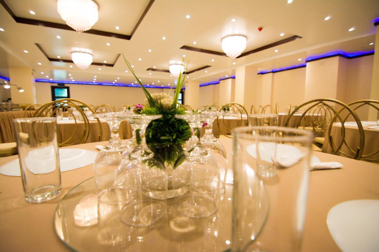 Diamond Hotel And Resto Катарман Екстериор снимка