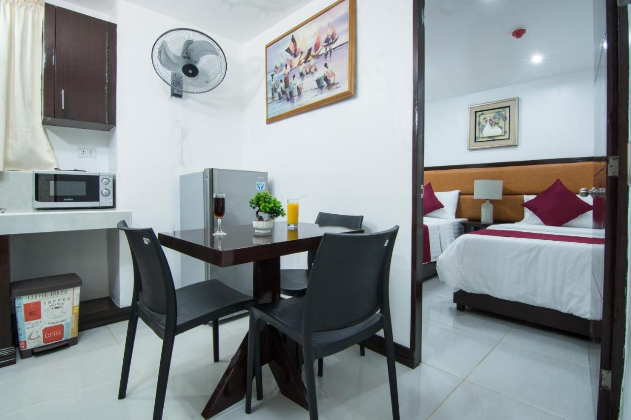 Diamond Hotel And Resto Катарман Екстериор снимка