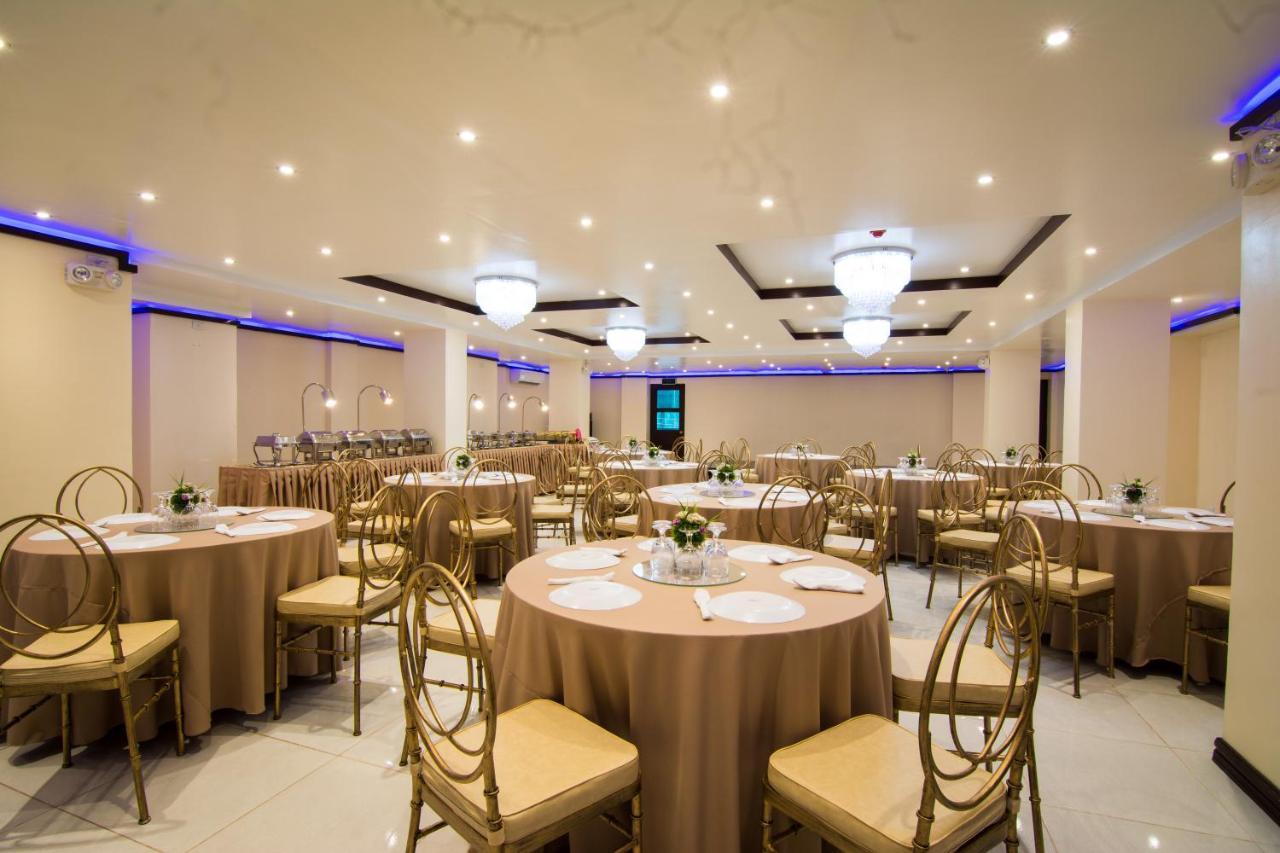 Diamond Hotel And Resto Катарман Екстериор снимка