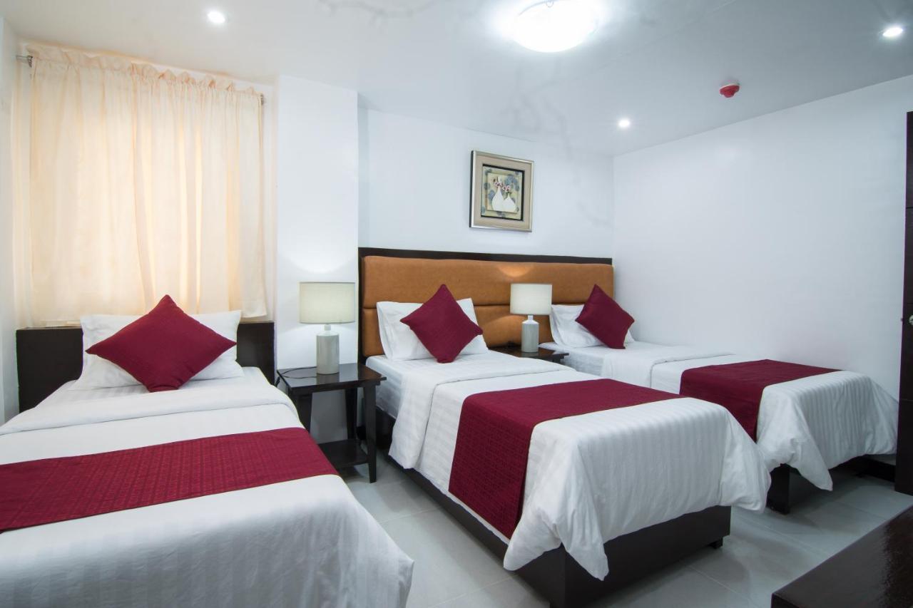 Diamond Hotel And Resto Катарман Екстериор снимка